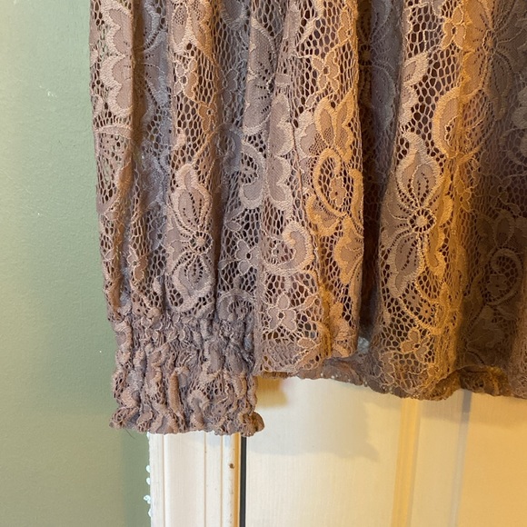 Top - Picture 2 of 12